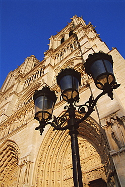 Notre Dame de Paris cathedral, Ile de la Cite, Paris, France, Europe