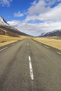 Empty Icelandic road route 1, Oxnadalur valley to Akureyri, North area, Iceland, Polar Regions