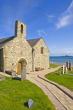 St. Hywyn's church and graveyard, Aberdaron, Llyn Peninsula, Gwynedd, North Wales, Wales, United Kingdom, Europe