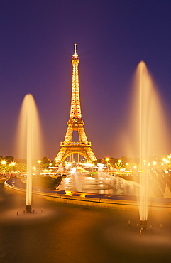 Eiffel Tower and the Trocadero Fountains at night, Paris, France, Europe