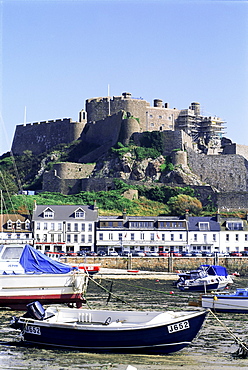 Mount Orgueil Castle and harbour, Gorey, Grouville, Jersey, Channel Islands, United Kingdom, Europe