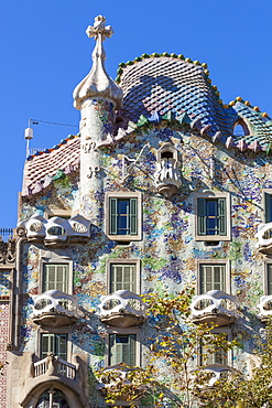 Casa Batllo, a modernist building by Antoni Gaudi, UNESCO World Heritage Site, on Passeig de Gracia, Barcelona, Catalonia (Catalunya), Spain, Europe