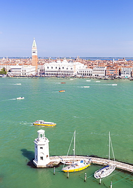 Campanile tower, Palazzo Ducale (Doges Palace), Bacino di San Marco (St. Marks Basin), Venice, UNESCO World Heritage Site, Veneto, Italy, Europe