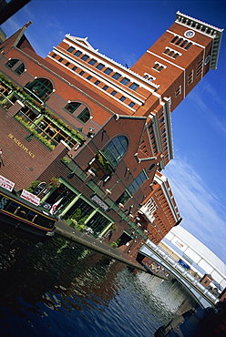 Building beside the canal, Brindley Place and NIA, Gas Street Basin, Birmingham, England, United Kingdom, Europe