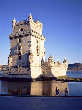 Tower of Belem, built 1515-1521, UNESCO World Heritage Site, and Rio Tejo (River Tagus), Lisbon, Portugal, Europe