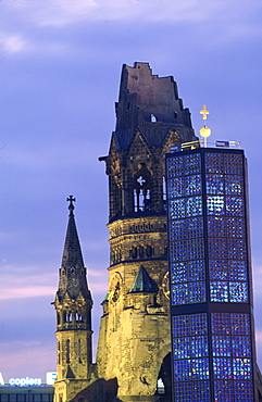 The Remembrance Church and the Kaiser Wilhelm Memorial Church illuminated at night