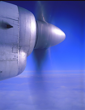 Close-up of an aeroplane engine's propeller blades