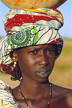 Young woman from the Peul tribe, Djenne, Mali, Africa