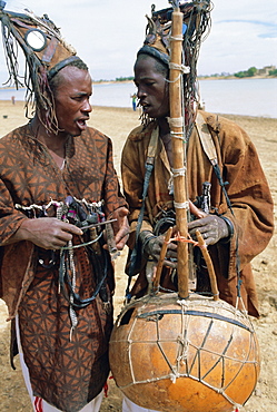 Griots, traditional musicians, Sofara, Mali, Africa