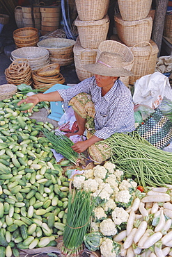 Selling vegetables at Angkor Wat, Siem Reap, Cambodia, Indochina, Asia