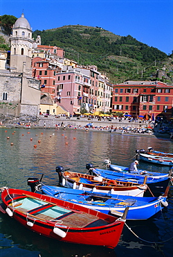 Vernazza, Cinque Terre, UNESCO World Heritage Site, Italian Riviera, Liguria, Italy, Europe