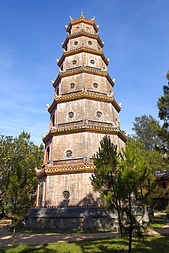 Thien Mu Pagoda, Hue, Vietnam, Indochina, Southeast Asia, Asia 