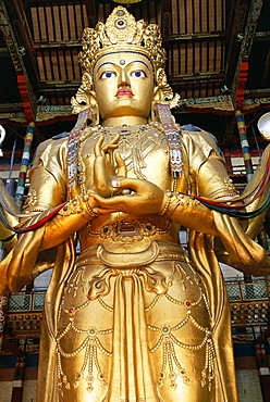 Statue of Avalokitesvara, 20m tall, in Buddhist monastery, Gandan Monastery, Ulan Bator (Ulaanbaatar), Tov, Mongolia, Central Asia, Asia