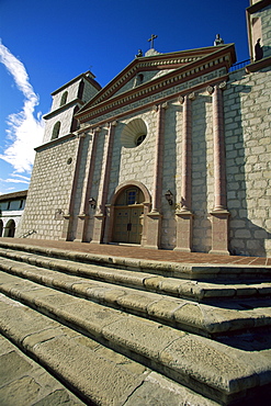 The old Santa Barbara Mission, Santa Barbara, California, United States of America, North America