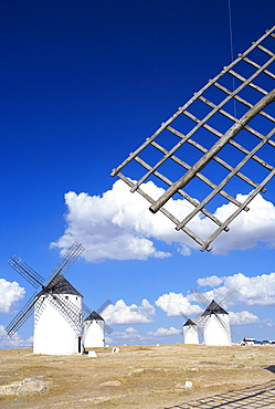 Old traditional windmills, Campo de Criptana, Castilla La Mancha (New Castile), Spain, Europe