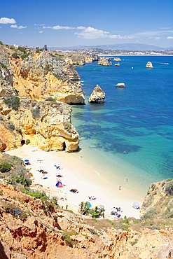 Praia do Camilo (Camilo beach) and coastline, Lagos, Western Algarve, Algarve, Portugal, Europe