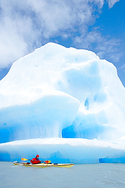 Person kayaking near icebergs, Lago Gray (Lake Gray) (Lake Grey), Torres del Paine National Park, Patagonia, Chile, South America