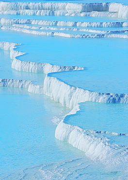 Terraced travertine thermal pools, Pamukkale, UNESCO World Heritage Site, Anatolia, Turkey, Asia Minor, Eurasia