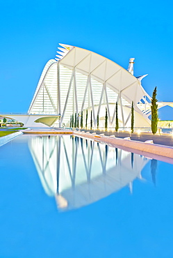 Principe Felipe Science Museum at dusk, City of Arts and Sciences, Valencia, Comunidad Autonoma de Valencia, Spain, Europe