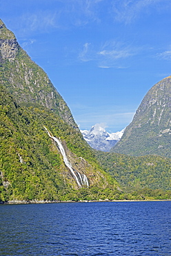 Milford Sound, Fiordland National Park, UNESCO World Heritage Site, Southland, South Island, New Zealand, Pacific