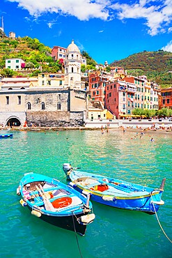 Fishing boats and harbor, Vernazza, Cinque Terre, UNESCO World Heritage Site, Liguria, Italy, Europe