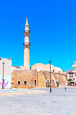 Neratzes Mosque, Petychakis square, Rethymno, Crete, Greek Islands, Greece, Europe