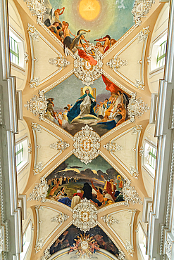 Basilica della Collegiata interior, Catania, Sicily, Italy