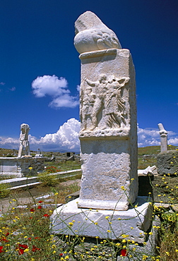 Phallic monument at House of Dionisos, archaeological site of Delos, UNESCO World Heritage Site, Cyclades islands, Greece, Mediterranean, Europe