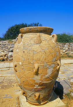 Minoan jar, Malia, island of Crete, Greece, Mediterranean, Europe