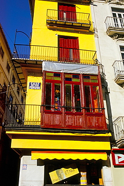 Colourful old house, old area of the city, Valencia, Spain, Europe