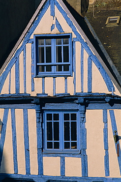 Timbered house, town of Vannes, Golfe du Morbihan (Gulf of Morbihan), Brittany, France, Europe