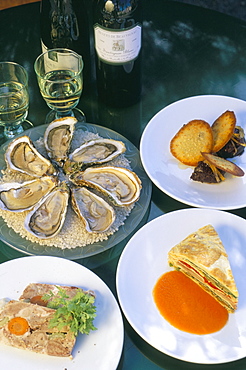 Bouzigues oysters, crespeou, cochon terrine, chocolate fondant, Chez Philippe, Marseillan, Languedoc-Roussillon, France, Europe