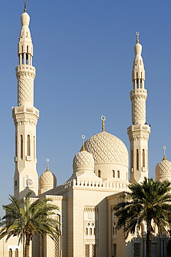 Jumeirah Mosque, built in the medieval Fatimid tradition, Dubai, United Arab Emirates, Middle East