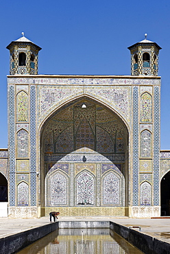 The Vakil Mosque situated to the west of the Vakil Bazaar, Shiraz, Iran, Middle East