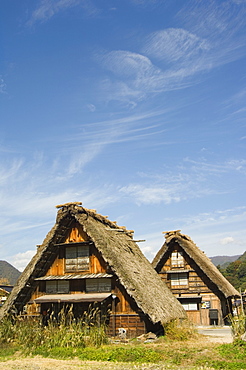 Traditional gassho zukuri thatched roof houses, Shirakawa-go village, UNESCO World Heritage Site, Gifu prefecture, Japan, Asia