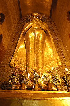 Ananda's hovering Buddha, Ananda Temple, Bagan (Pagan), Myanmar (Burma), Asia