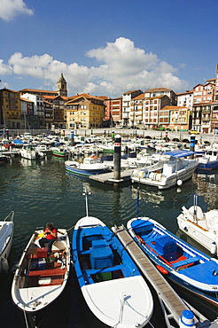 Old Town harbour, Bermeo, Basque Country, Euskadi, Spain, Europe