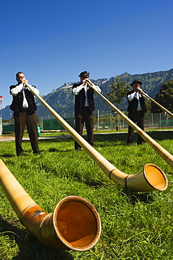 Alphorn players, Unspunnen Bicentenary festival, Interlaken, Jungfrau region, Switzerland, Europe