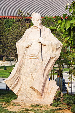 A statue of Wang Wei, 701-761, the poetic Buddha of Great Tang, at the Big Goose Pagoda Park, Xian City, Shaanxi Province, China, Asia