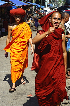 Monks, Yangon (Rangoon), Myanmar (Burma), Asia