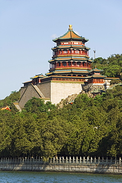 Tower of Buddhist Incense on Longevity Hill and Kunming Lake at Yihe Yuan (The Summer Palace), UNESCO World Heritage Site, Beijing, China, Asia