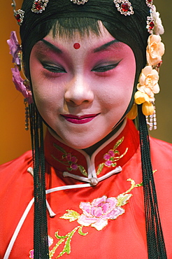 Kunqu Chinese Theatre performers of The Peony Pavilion at the Nanxincang Imperial Granary, Beijing, China, Asia