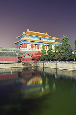 North gate of The Forbidden City reflected in a moat, Palace Museum, UNESCO World Heritage Site, Beijing, China, Asia