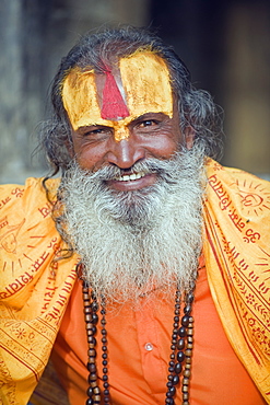 Sadhu (Holy Man) at Hindu pilgrimage site, Pashupatinath, Kathmandu, Nepal, Asia