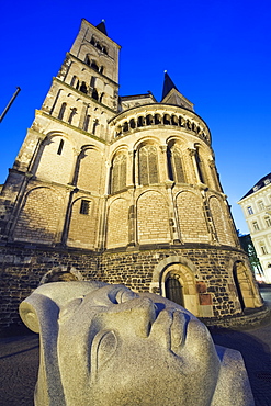 Face sculpture below Bonn Cathedral, Bonn, North Rhineland Westphalia, Germany, Europe