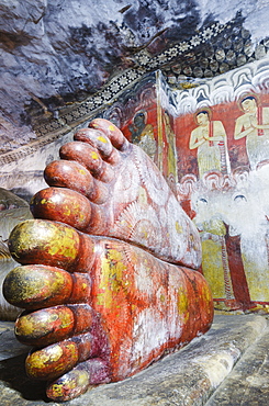 Buddha statues in Cave 1, Cave Temples, UNESCO World Heritage Site, Dambulla, North Central Province, Sri Lanka, Asia