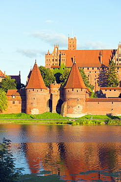 Medieval Malbork Castle, Marienburg Fortress of Mary, UNESCO World Heritage Site, Pomerania, Poland, Europe 