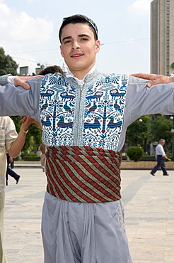 Traditionally dressed dancer, Aleppo (Haleb), Syria, Middle East