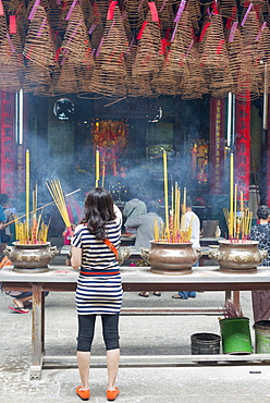 Incense coils in the Quan Am Buddhist Pagoda, Cholon, Ho Chi Minh City (Saigon), Vietnam, Indochina, Southeast Asia, Asia