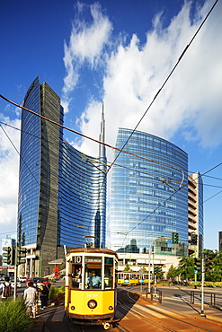 Gae Aulenti square in Puorta Nuova business and commercial district, Unicredit Tower, Milan, Lombardy, Italy, Europe